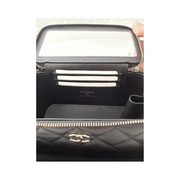 CHANEL Black Quilted Vanity Crossbody with Gold Hardware - Picture 10 of 12